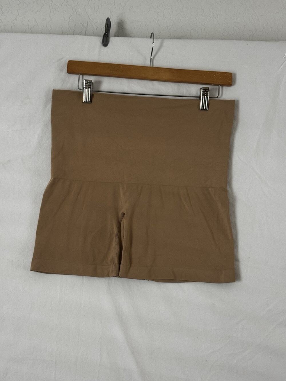 SKIMS Beige Shapewear Shorts Size 2X